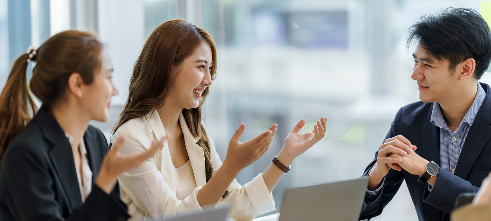 加入我們的團(tuán)隊(duì)，相互成長、相互成就。